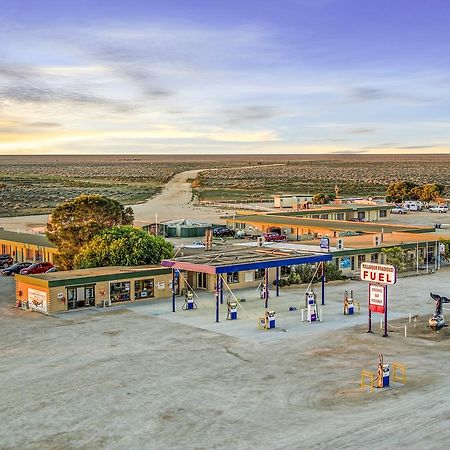 Nullarbor Roadhouse Hotel Bagian luar foto