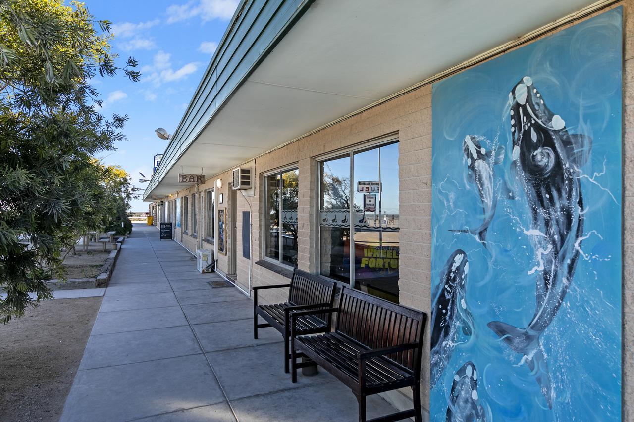 Nullarbor Roadhouse Hotel Bagian luar foto