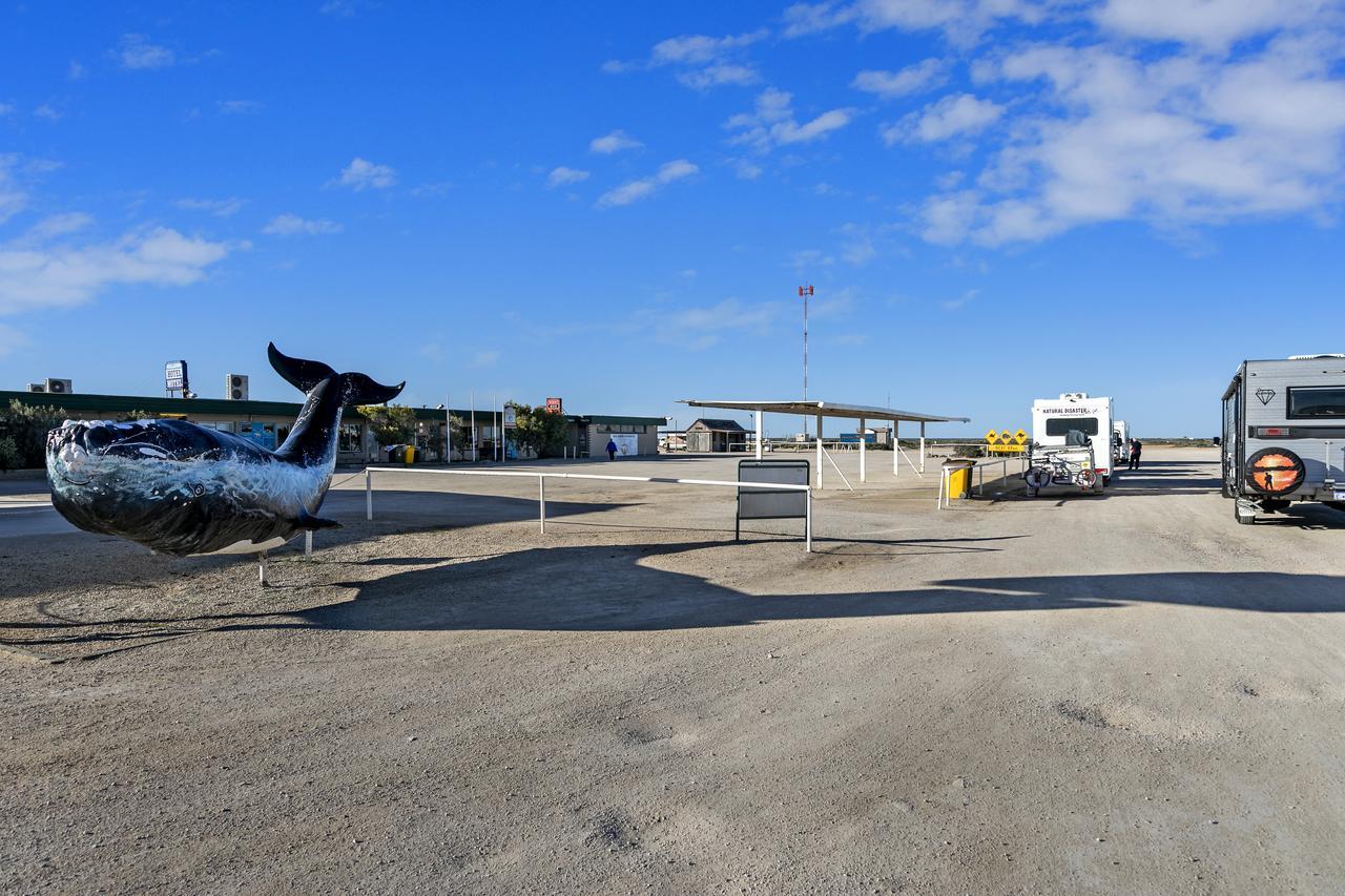 Nullarbor Roadhouse Hotel Bagian luar foto