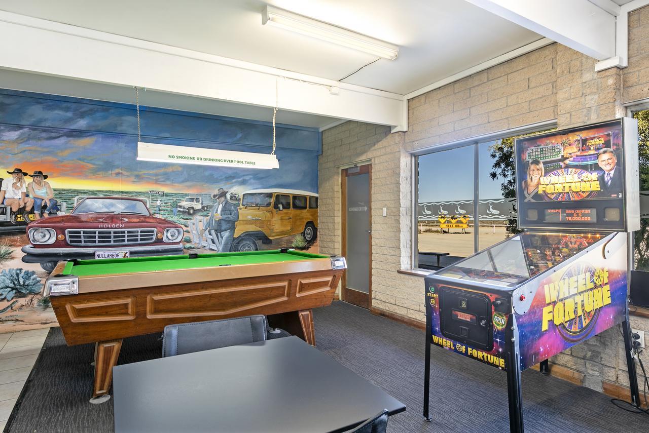 Nullarbor Roadhouse Hotel Bagian luar foto