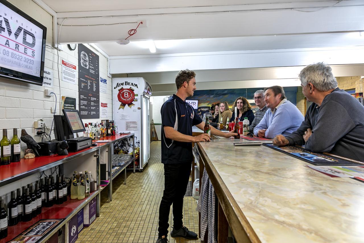 Nullarbor Roadhouse Hotel Bagian luar foto