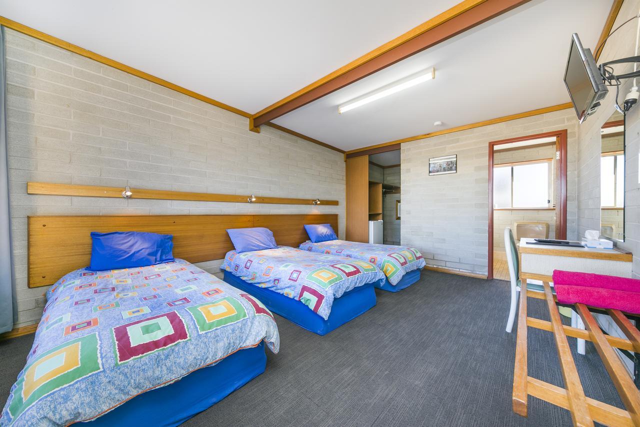 Nullarbor Roadhouse Hotel Bagian luar foto
